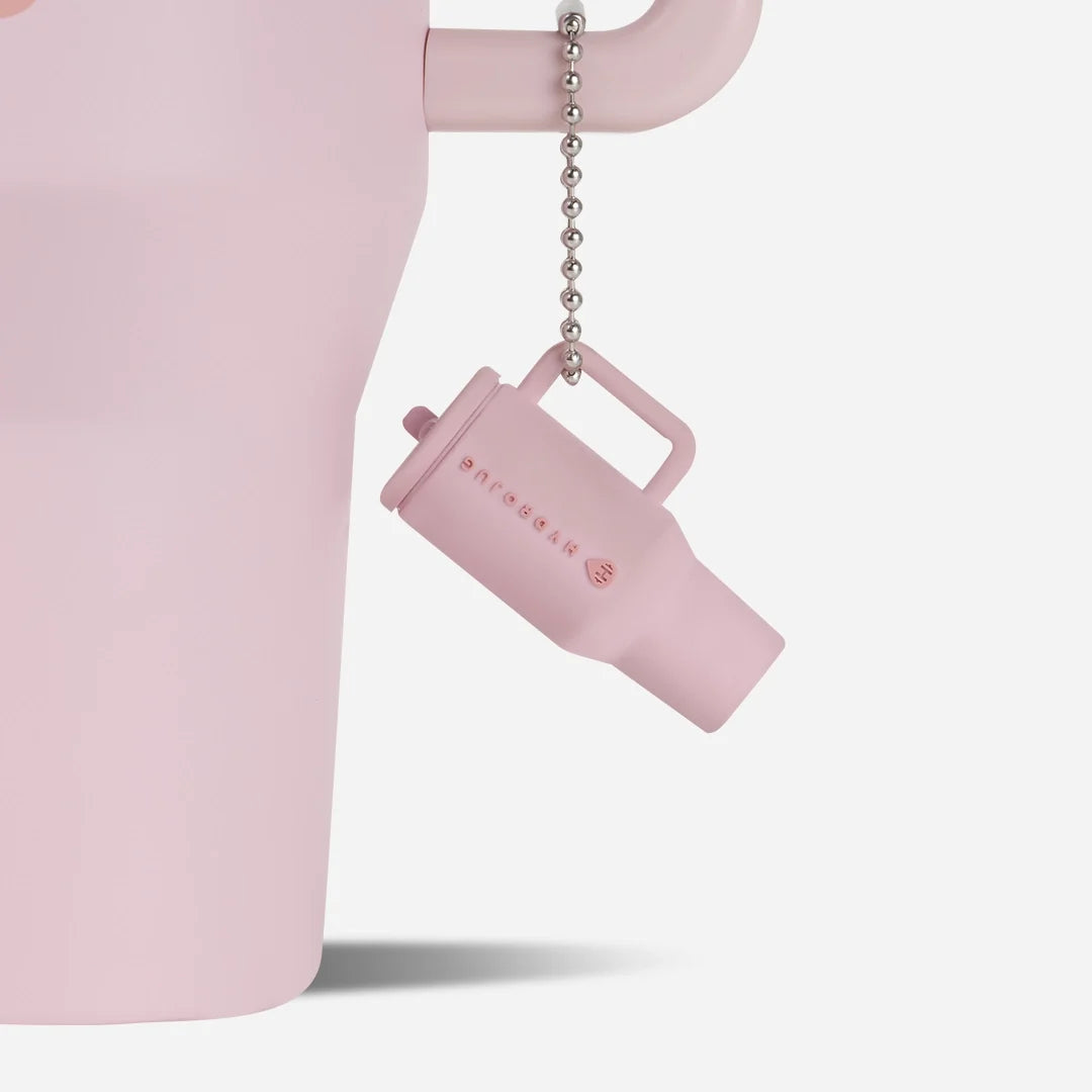traveler-keychain-a6 Web-TravelerKeychainPhotos-PinkSand2.webp